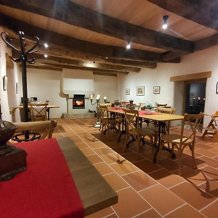 Chambres D'Hotes, Zimmer, Domaine De Kervennec Carhaix-Plouguer Bagian luar foto